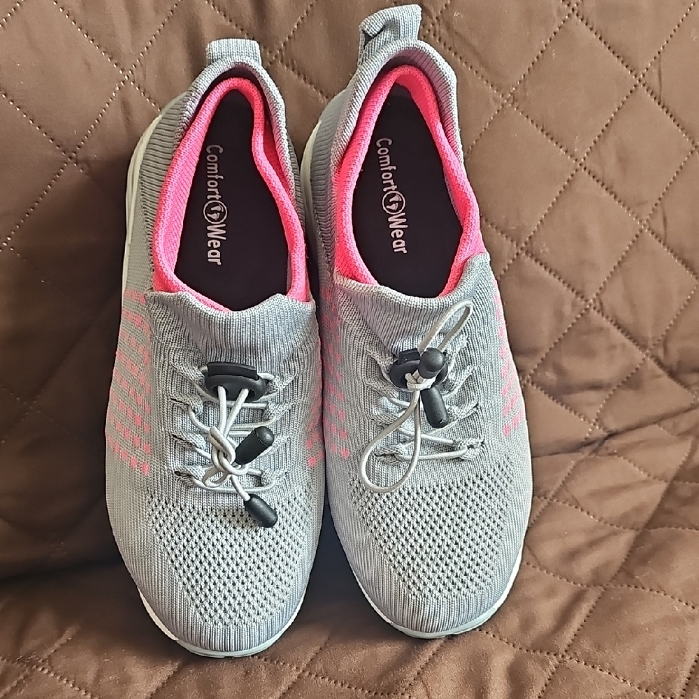 Women's Grey Knit Slip-On Sneakers with Pink Trim